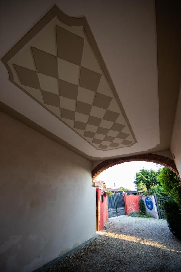 Binario 9 3/4 Bed & Breakfast Villafranca Piemonte Exterior foto